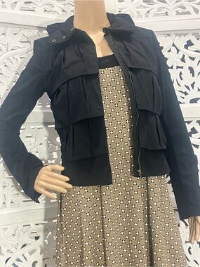 DIANE von FURSTENBERG Women’s Black  Pleated Tiered Light Weight Jacket